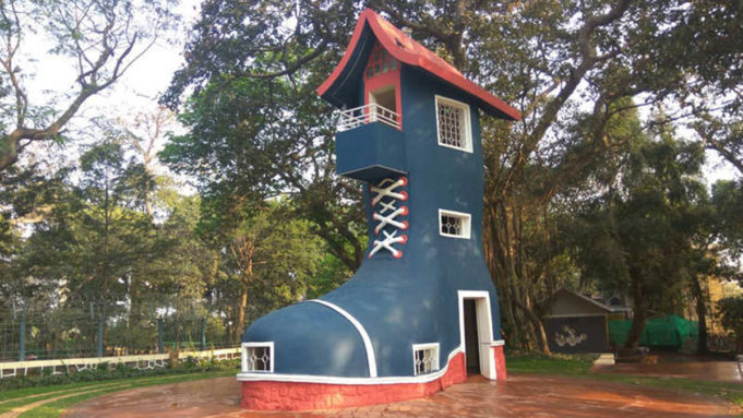 Kamala Nehru Park or Shoe Park in Mumbai