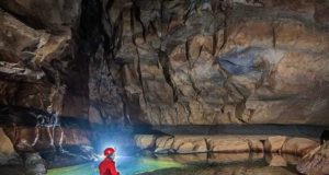 cave_adventure_in_meghalaya