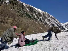 Enjoy Snowfall In Sonmarg