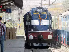 दिल्ली से प्रयागराज के लिए कुंभ स्पेशल ट्रेन